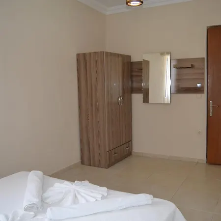 Beray Aparthotel 3*